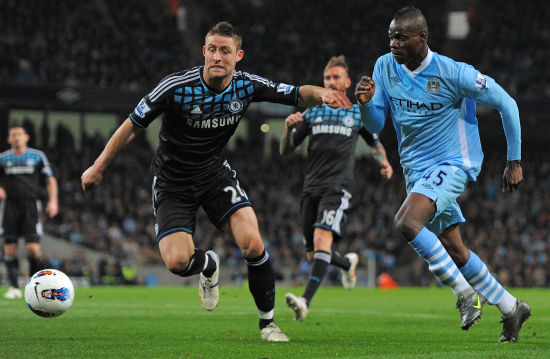 出一股突如 出一股突如